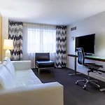 Comfort Inn & Suites Baltimore Inner Harbor