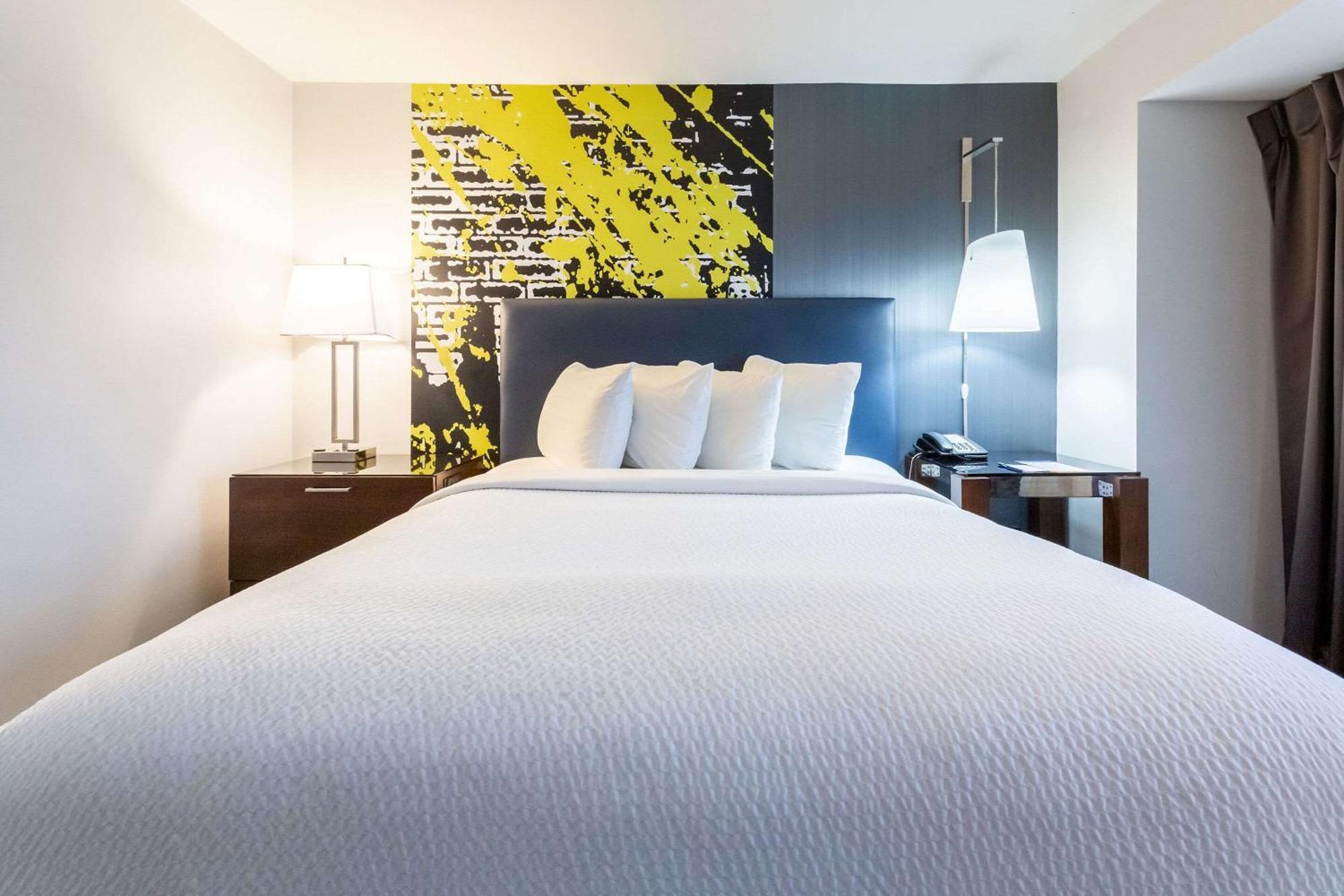 Hotel Comfort & Inner Harbor