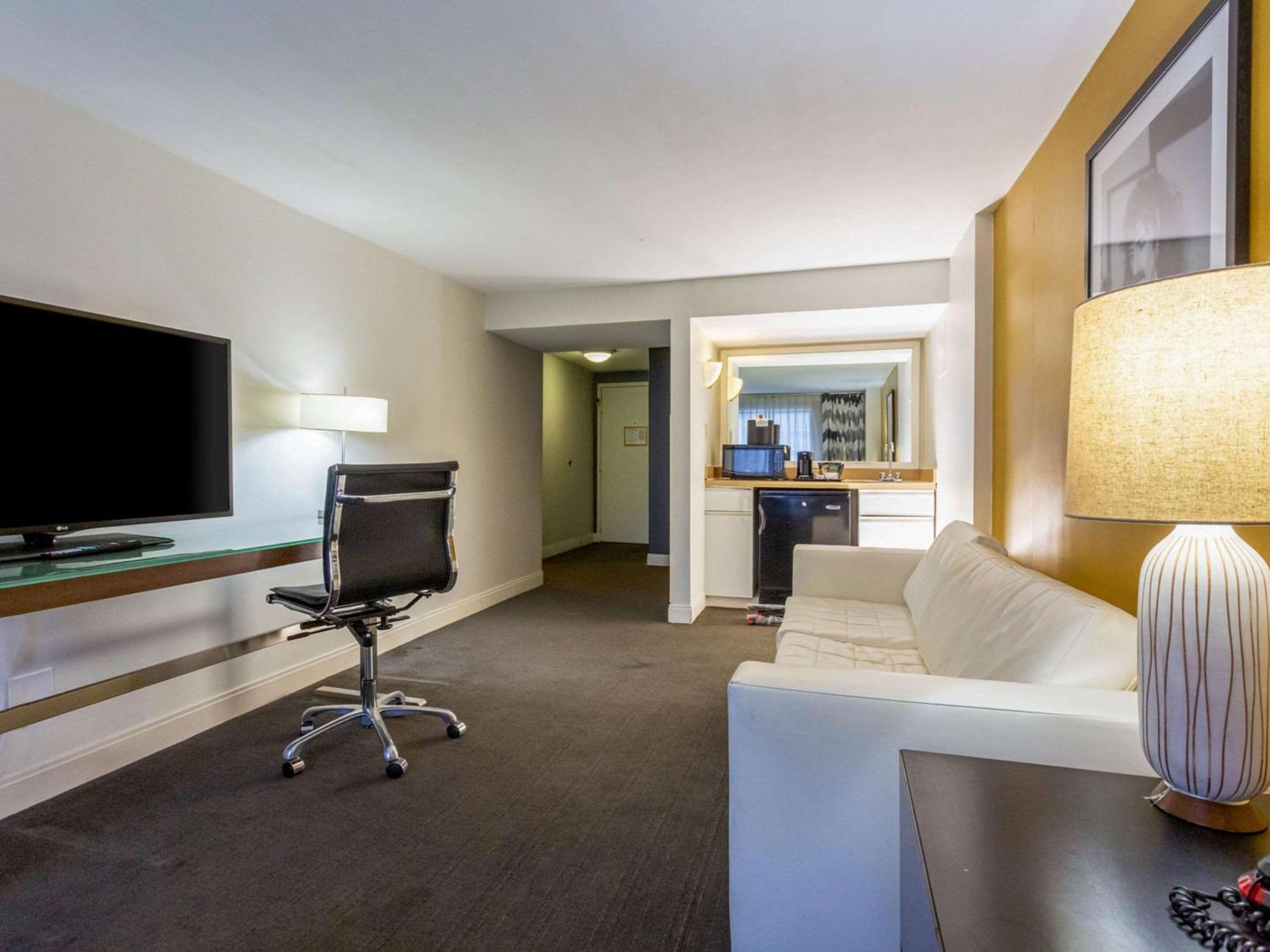 Hotel Comfort & Inner Harbor Baltimore