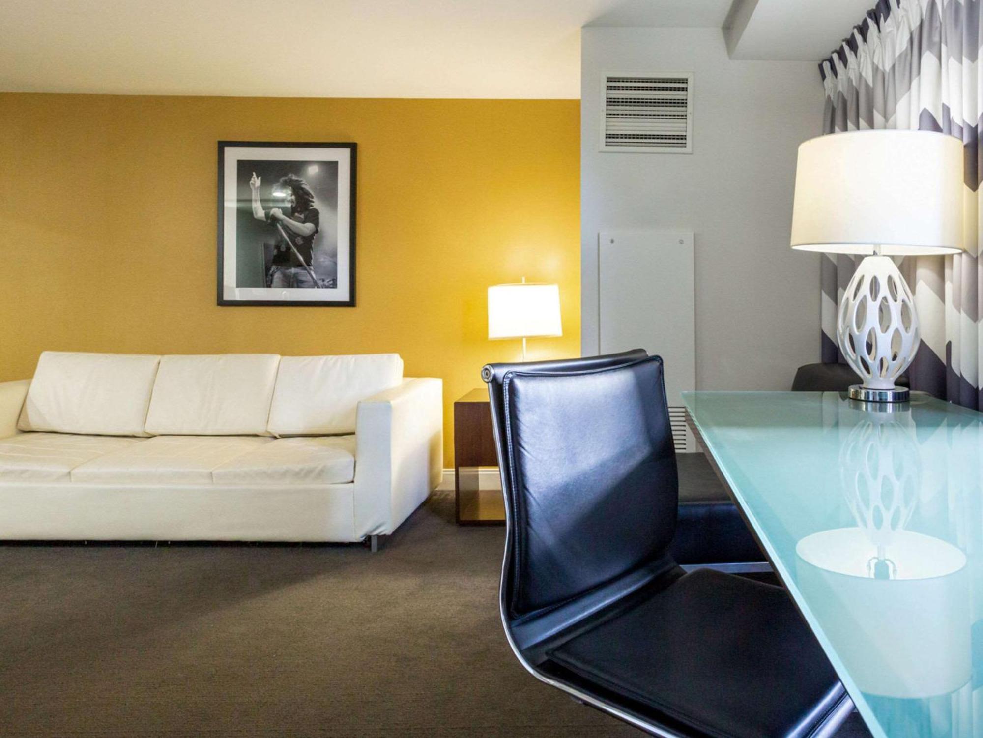 Comfort & Inner Harbor 3*