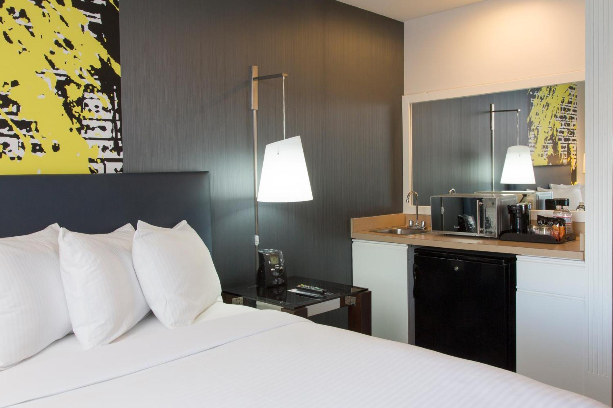 Hotel Comfort & Inner Harbor